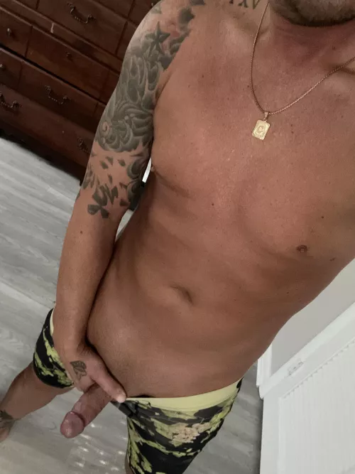 Saturday vibes! Come hang out! Let’s chat! 