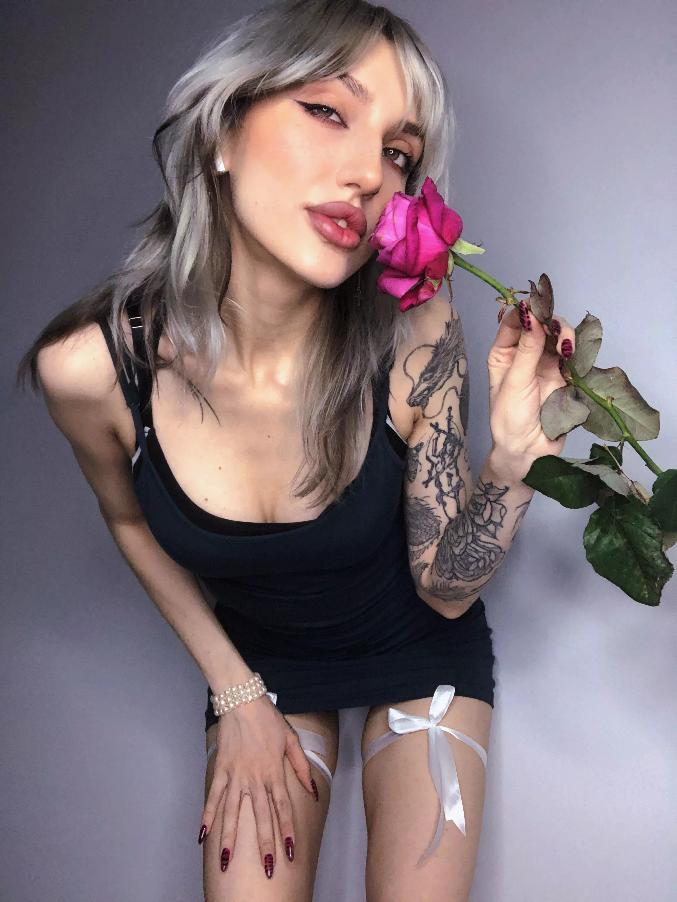 Say “hey” if you’d eat my ass and I’ll send you nudes immediately