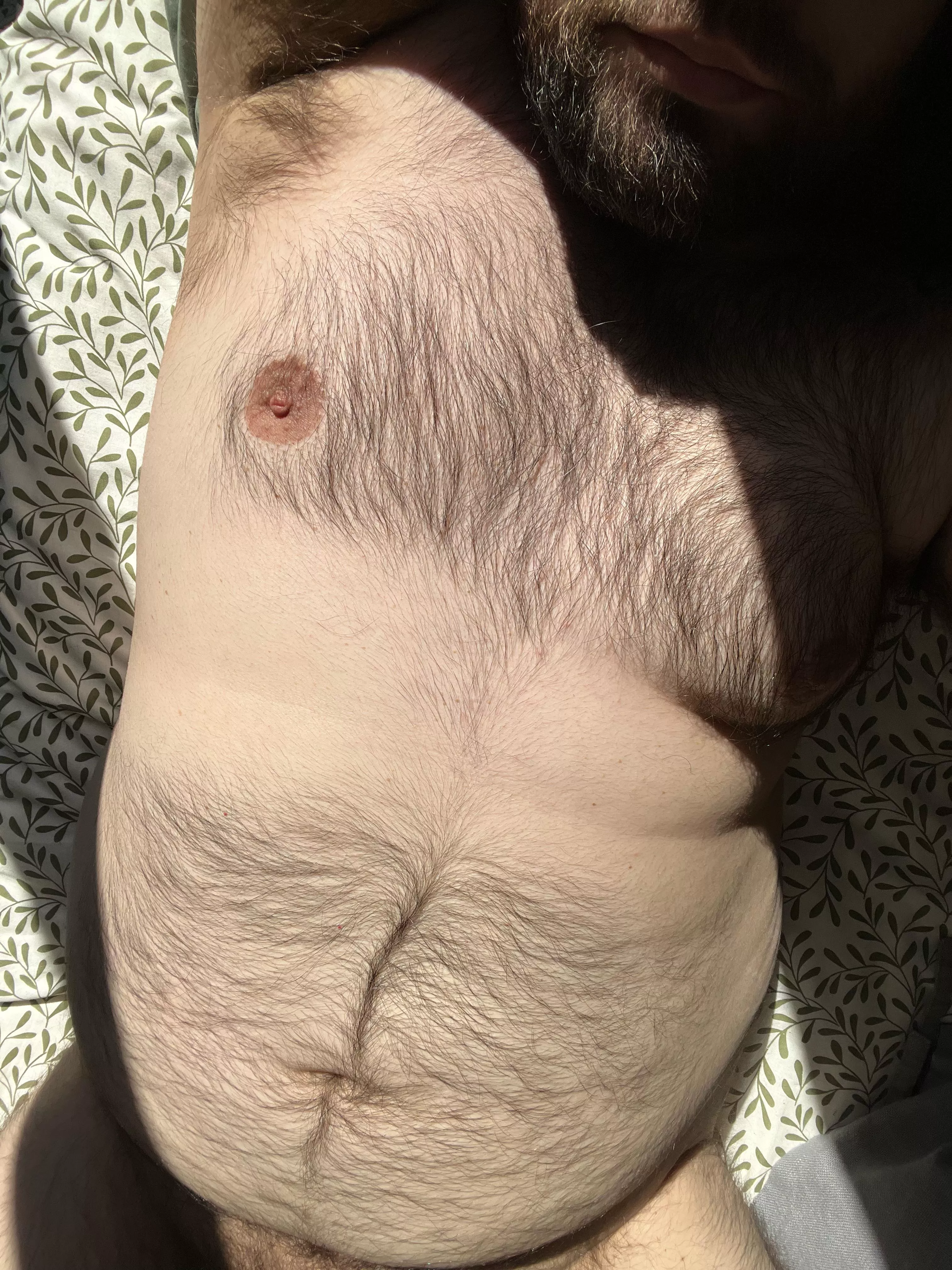 Sunbathing. Anyone want to join? 😉