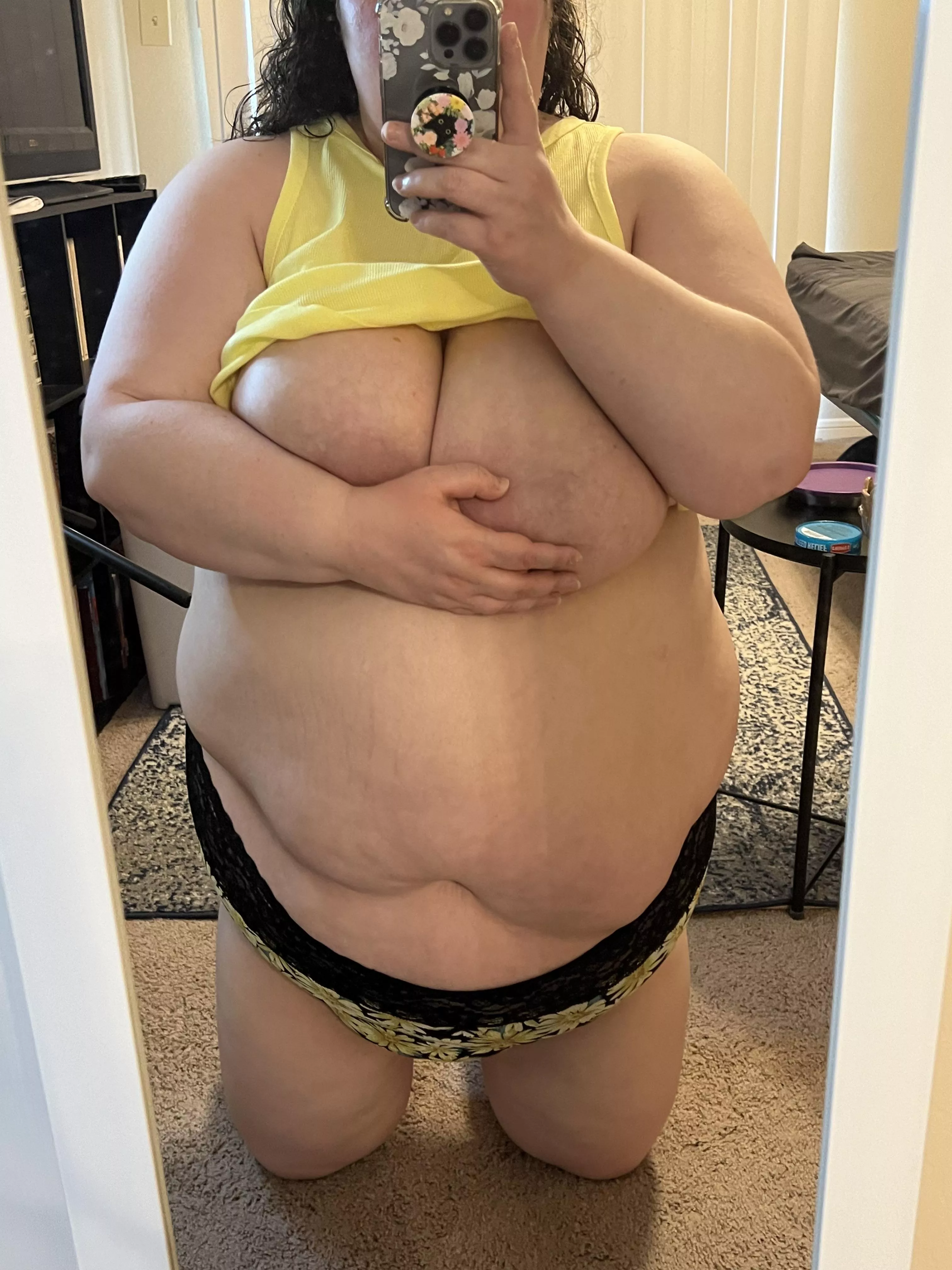 These are a little heavy, can you help me hold them?