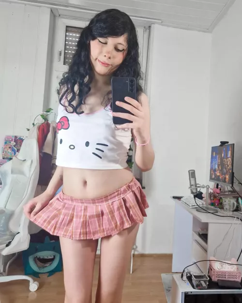 tought i look good in this outfit :3