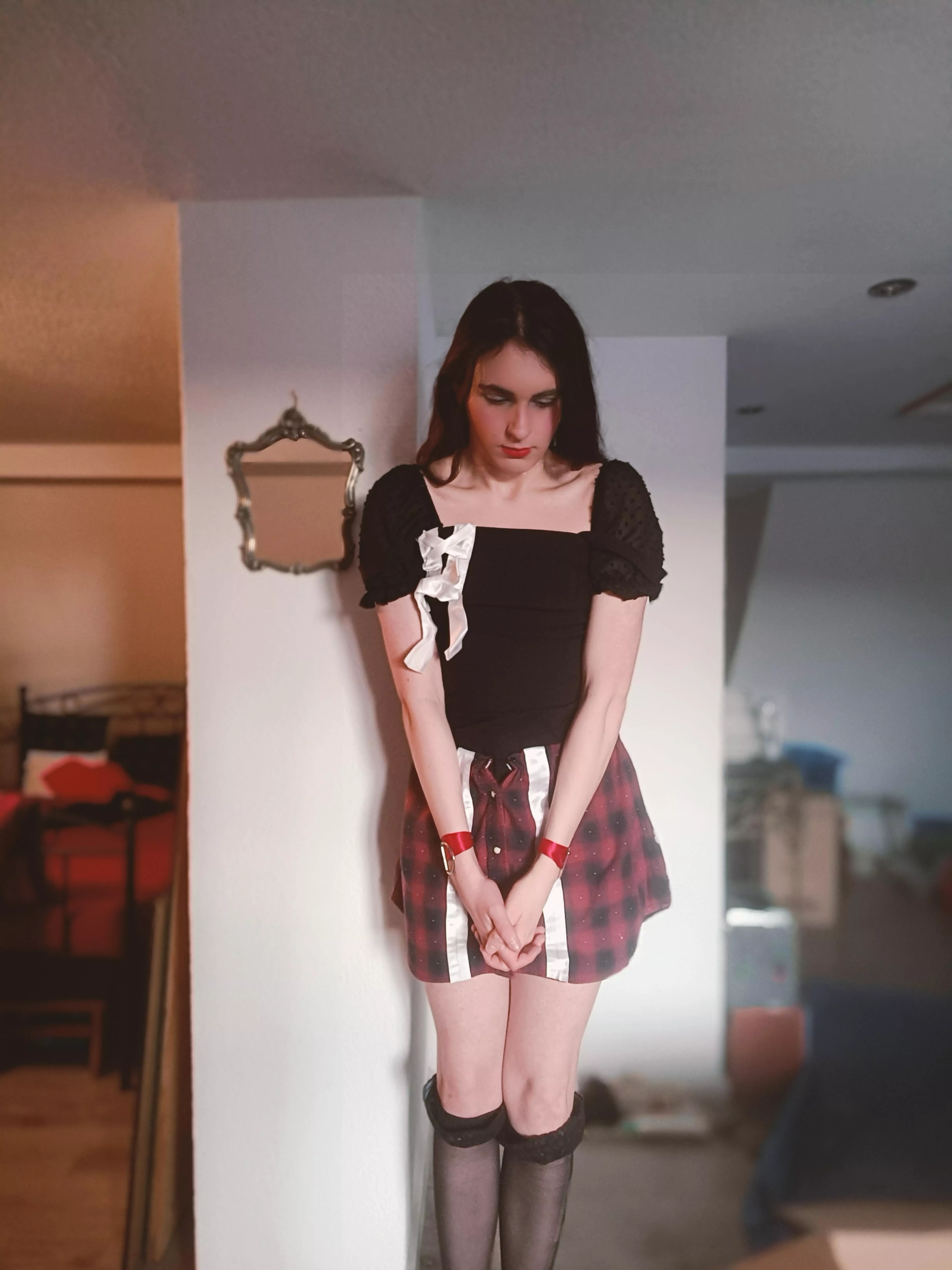 Why did god curse me with broad shoulders :⁠'⁠(