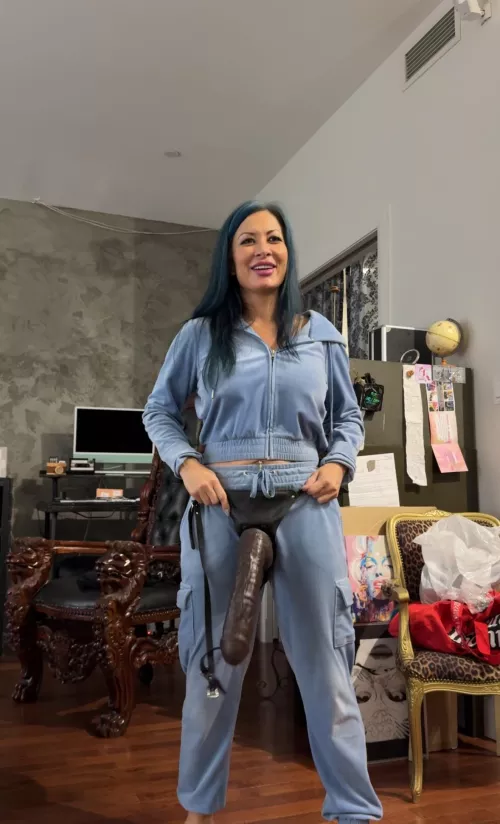 Would you date her if she wanted to fuck u daily? 