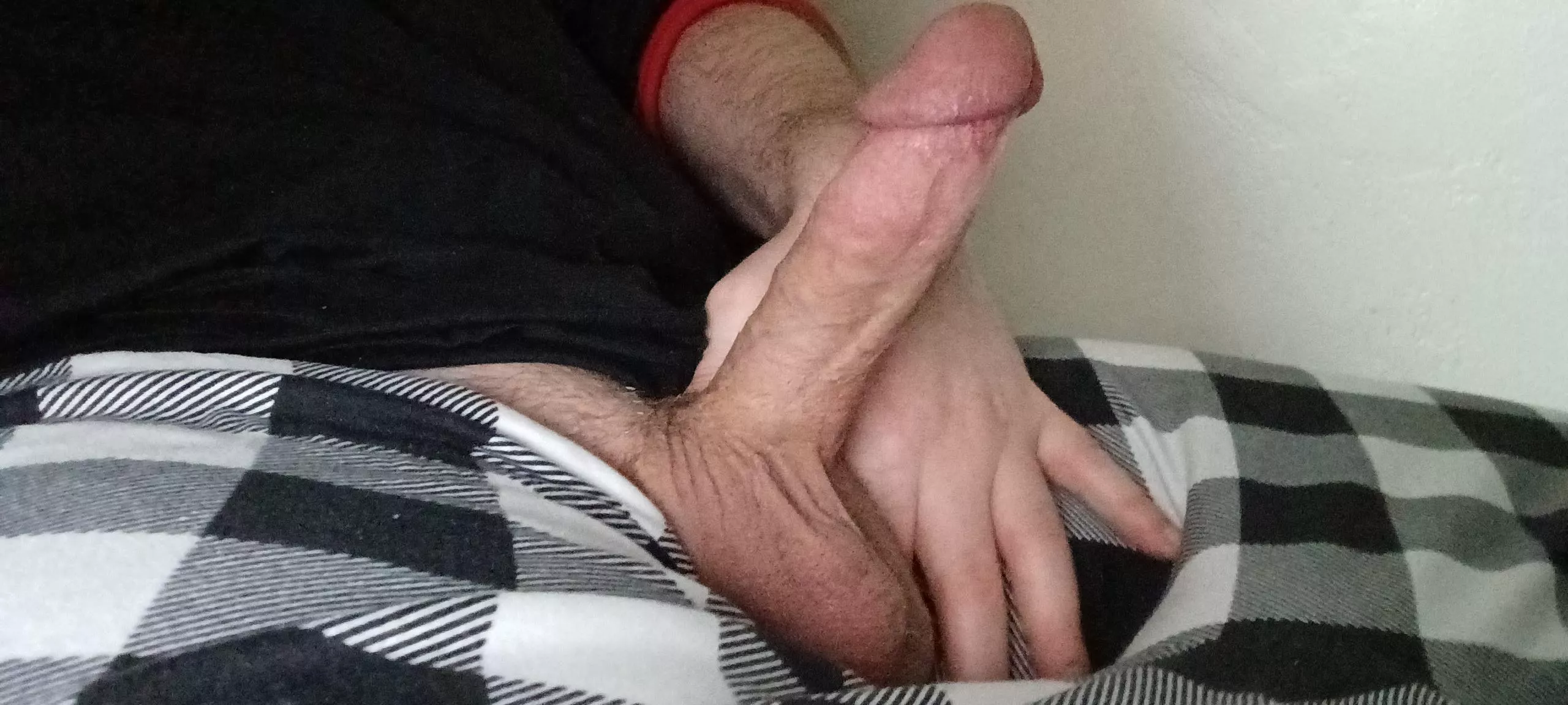 Would you suck it while I play rdr2? (19)