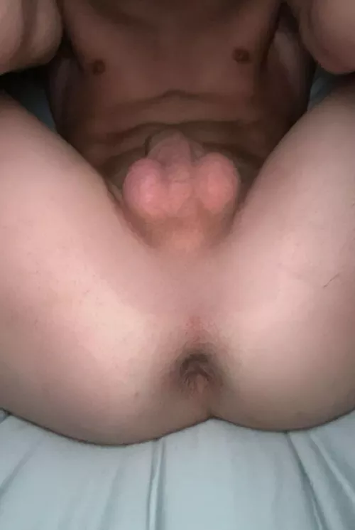 18 who wants to use my hole