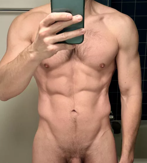 42 M fit married suburban dad who is straight af irl but Reddit makes me bi af LOL. Bored and horned af at work this morning. Hit me up with ASL for snap.