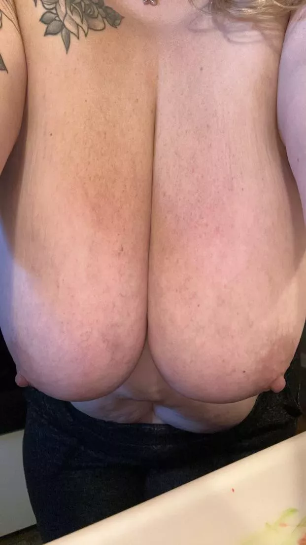 A little sag to begin the week! 