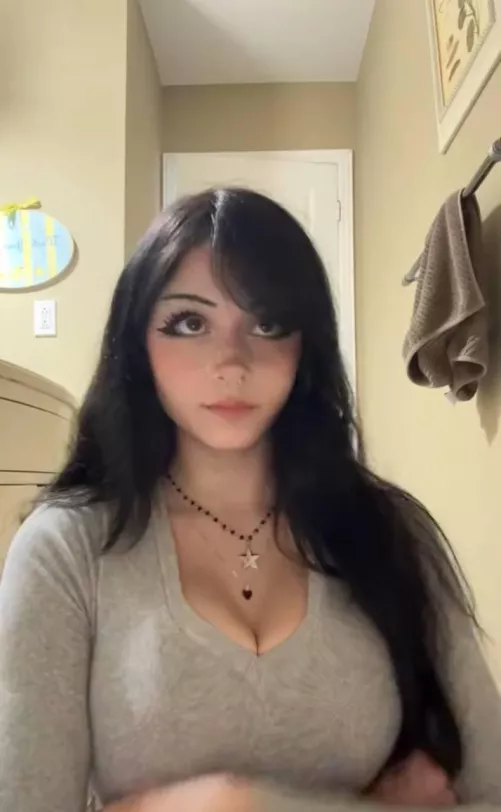 all my dad's friends wanna fuck me