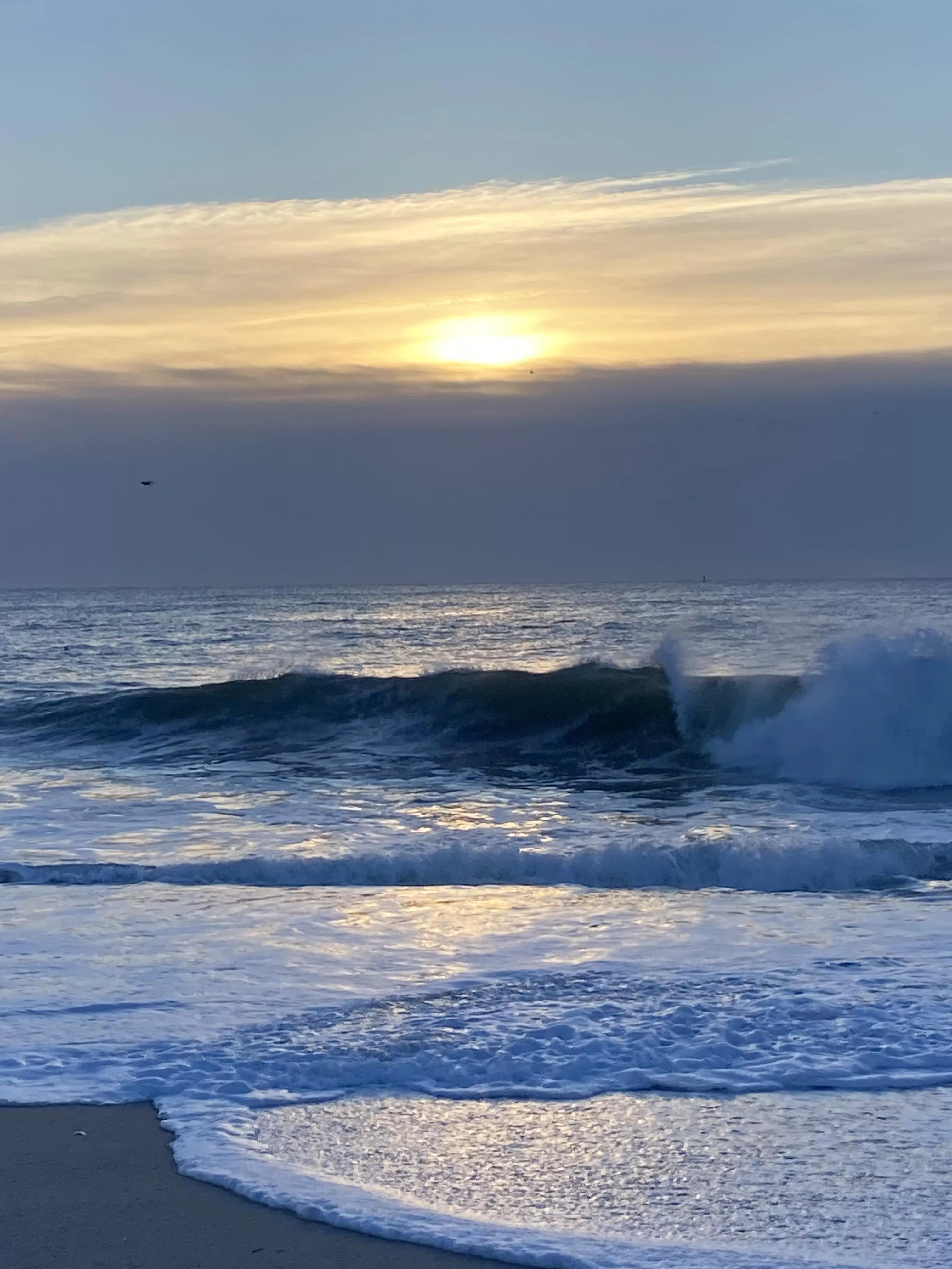 Another cold morning, but a clear one ,after the storm🤙🏻