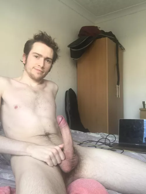 Any love for hung skinny guys? 