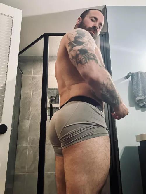 Ass is looking juicy 