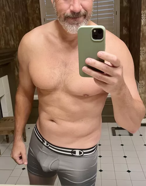 Bit of grey in this beard 😏