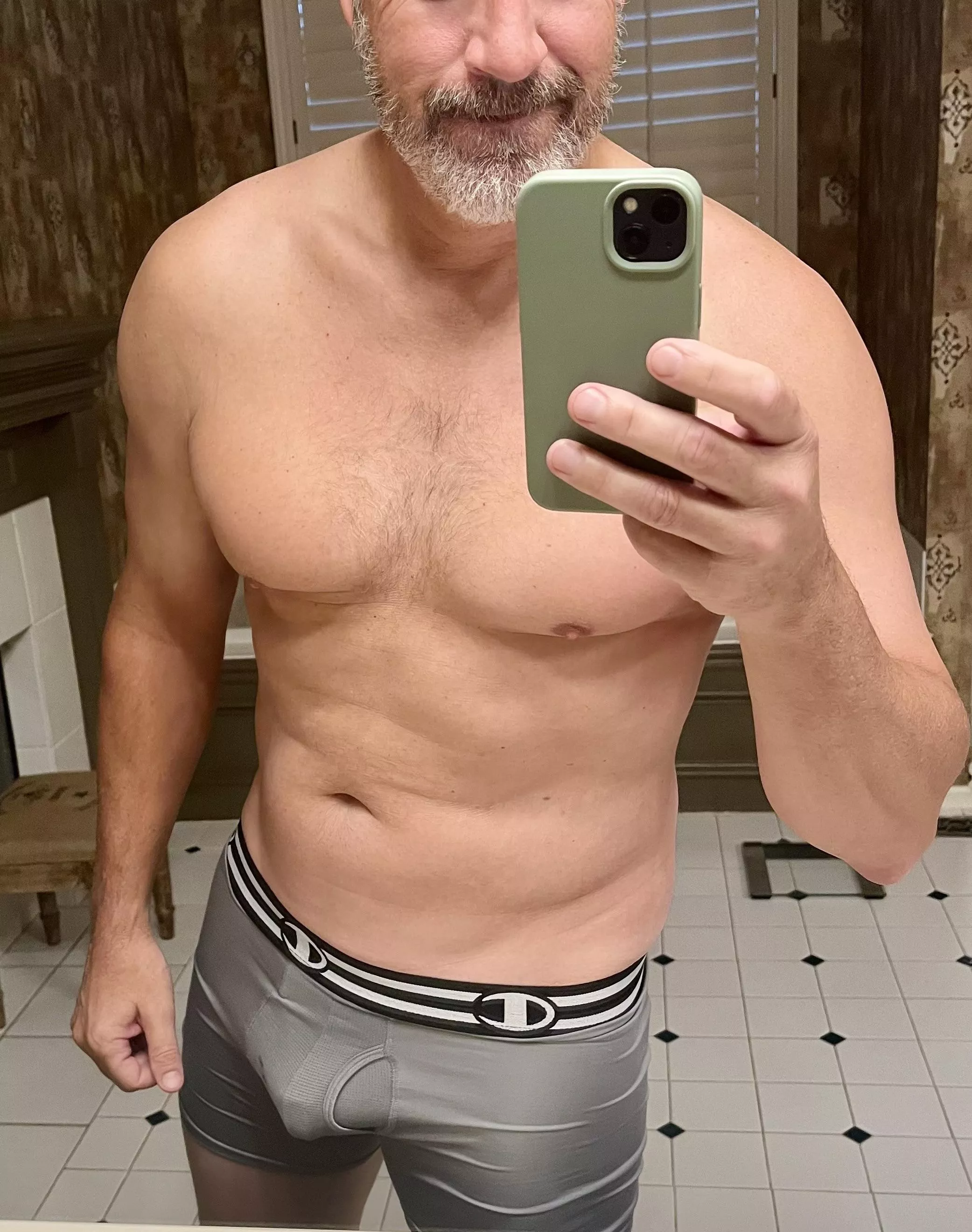 Bit of grey in this beard 😏