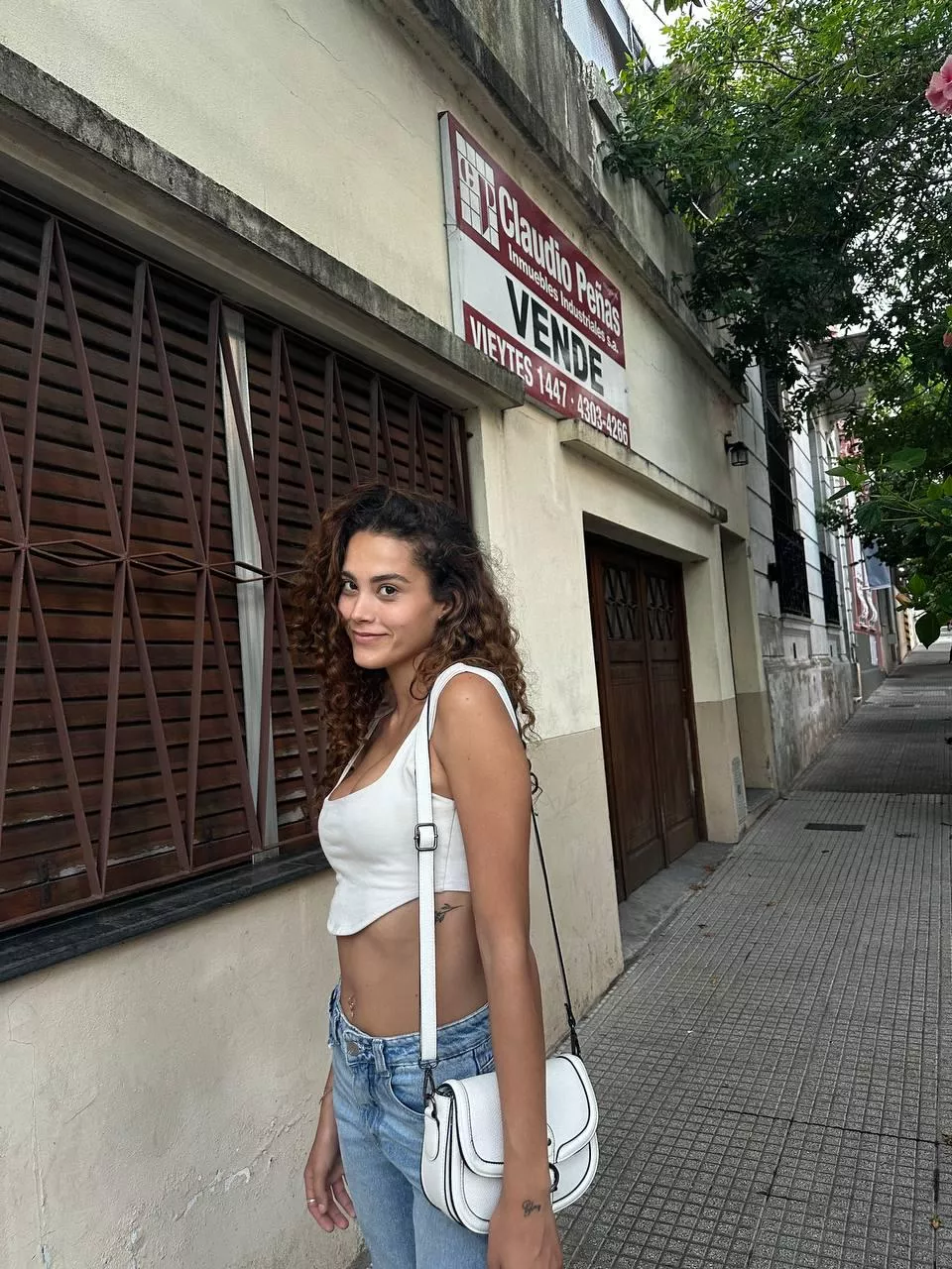 Do I look cute with my crop top?