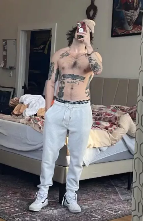 Do I look good in grey sweatpants?