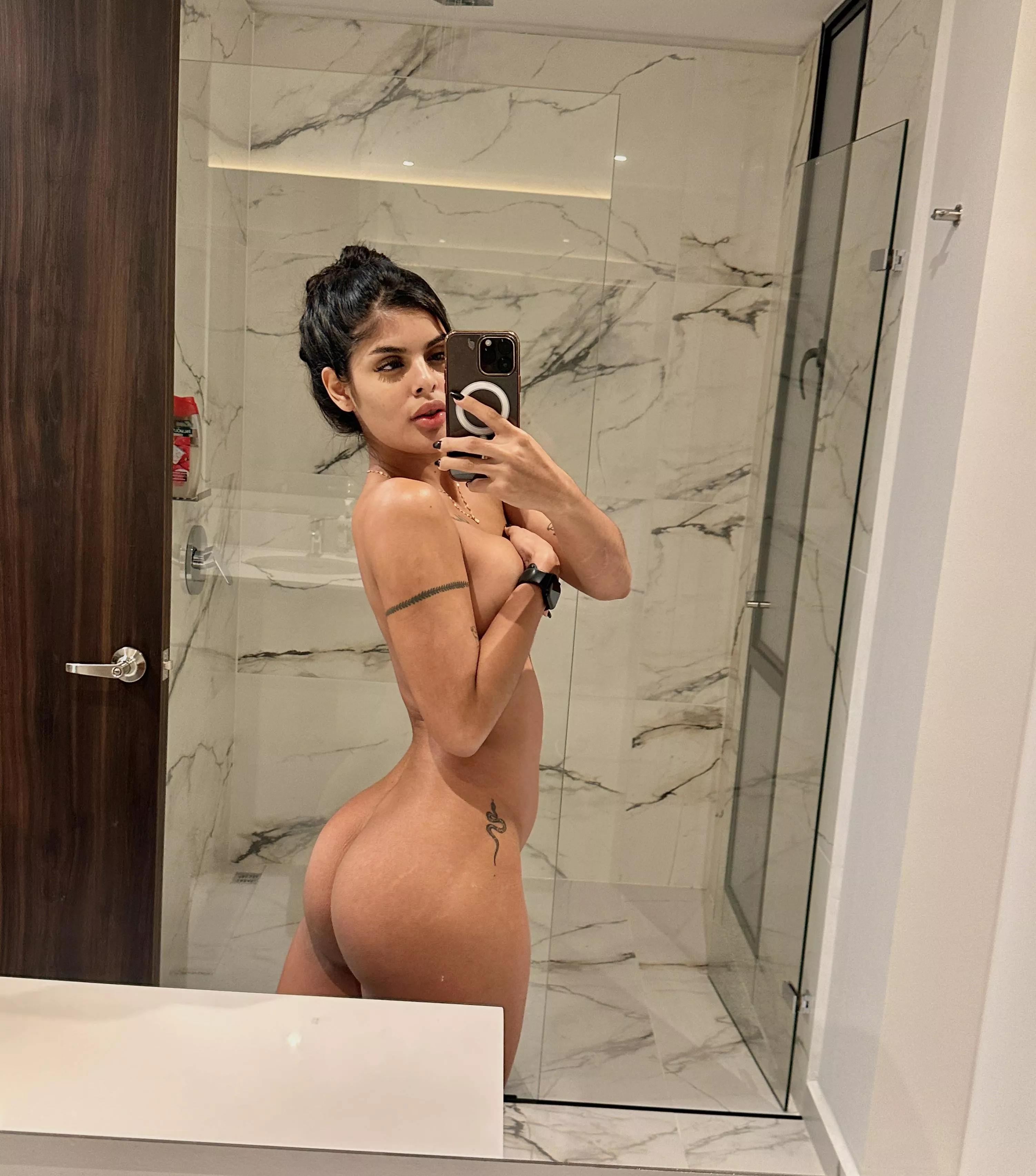 Do you think my waist is sexy?