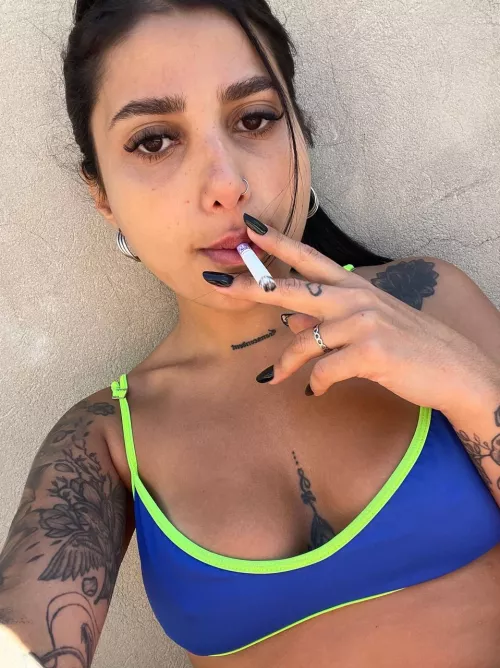 Do you want to accompany me to smoke?❤️