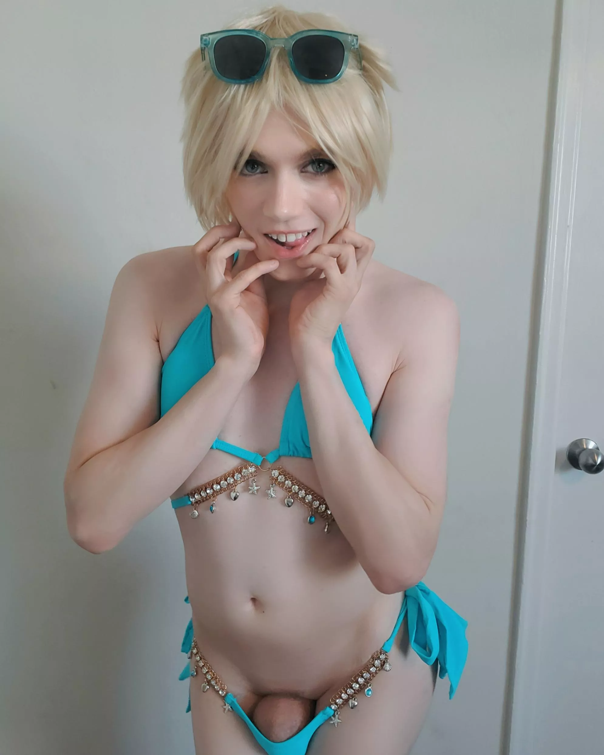 Does my swimsuit fit me properly? 