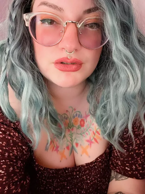 FETISHY ALT GIRL next door. NEW quickie customs menu. Favorites include forced GAY, chastity, feminization, CEI, SPH. Available now for [sext][aud][rate][vid][dom][fet][cam][fan].