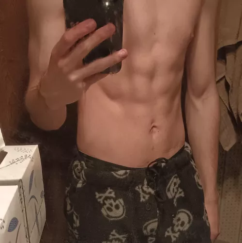 Finally got the courage to show myself😁