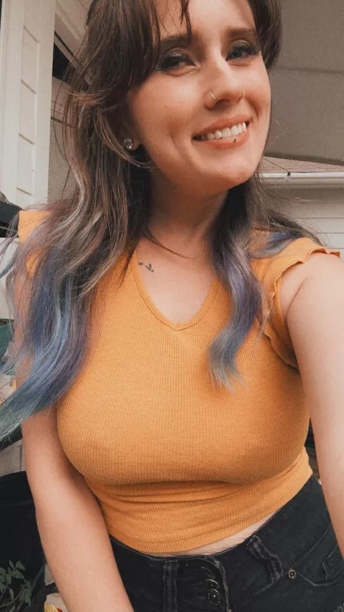 Free as can be and loving it 🥰🥰 How is your morning? 