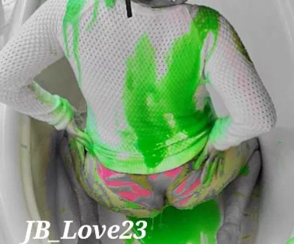 Green slime 💚!  I had so mich fun making this video!!