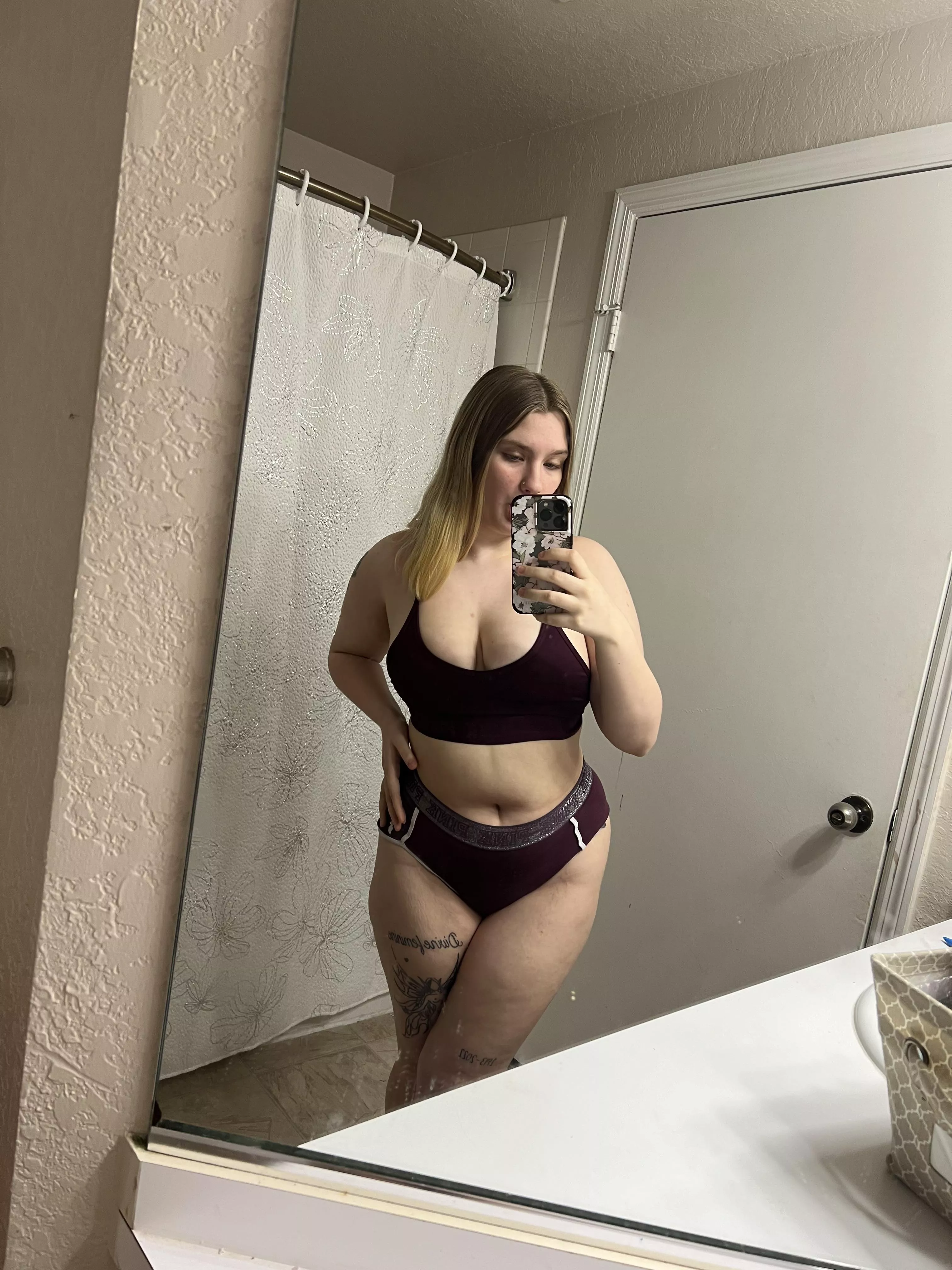 happy monday you horny gentlemen :)