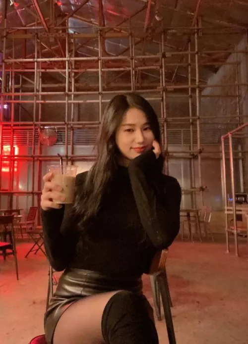 Hey everyone! It's been a while, I hope you like this pic