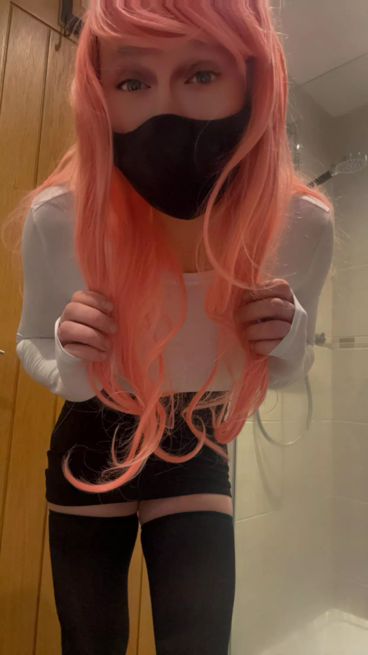 Hi 👋🏻 hope you’re having a pretty Monday 🩵🩵