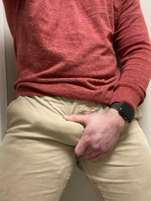 Hoping your Monday isn’t as hard as I am