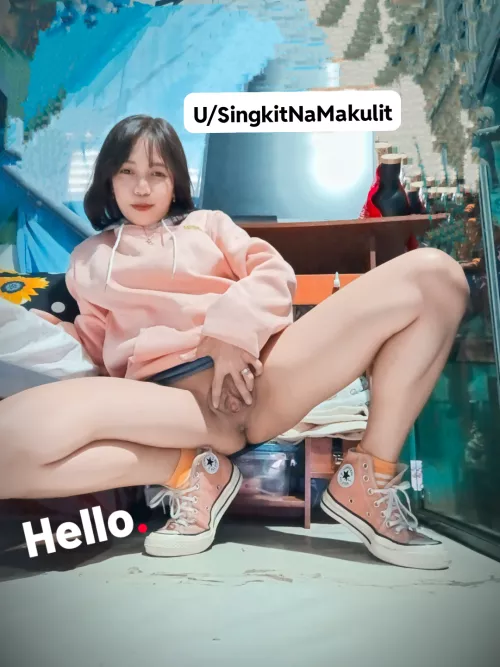 I always go to work with my miniskirt on going commando 😘🥰