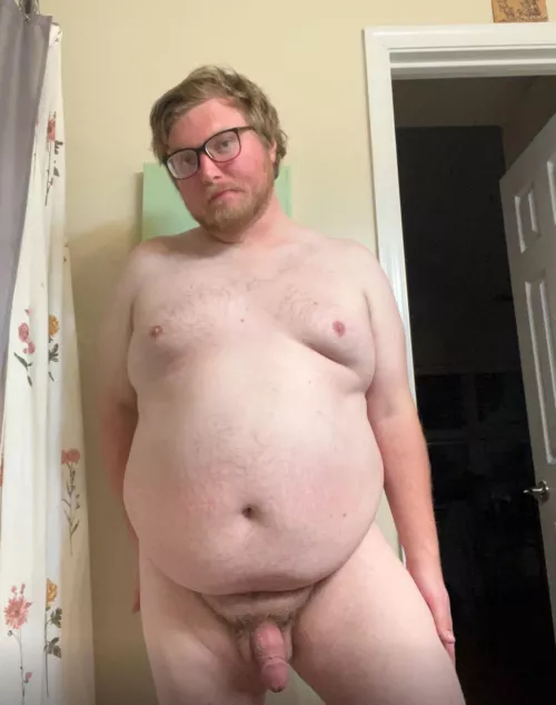 I luv showing my belly and cock off 🥰