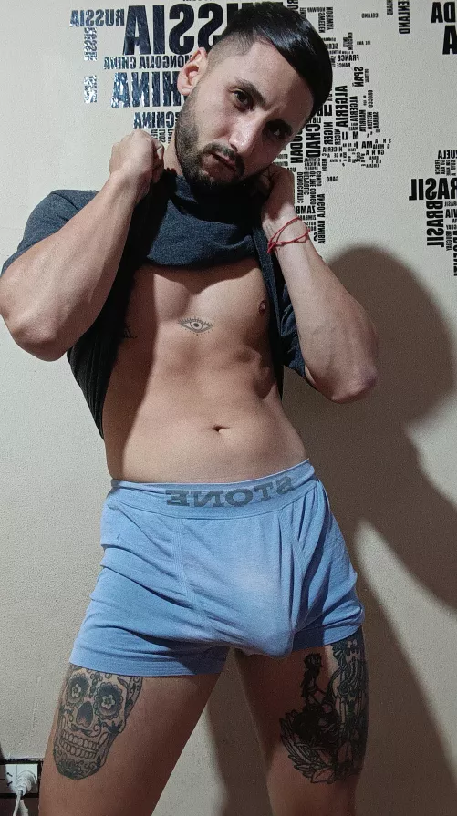 I need new boxer shorts 😔 even if it's old, does it fit me? 