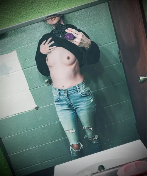 If being braless at work all day is wrong, I don’t wanna be right!