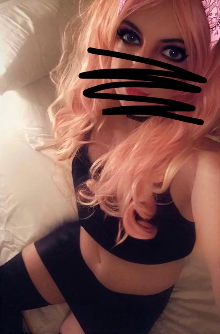 If I had a bf I’d suck his dick every day, more than once.