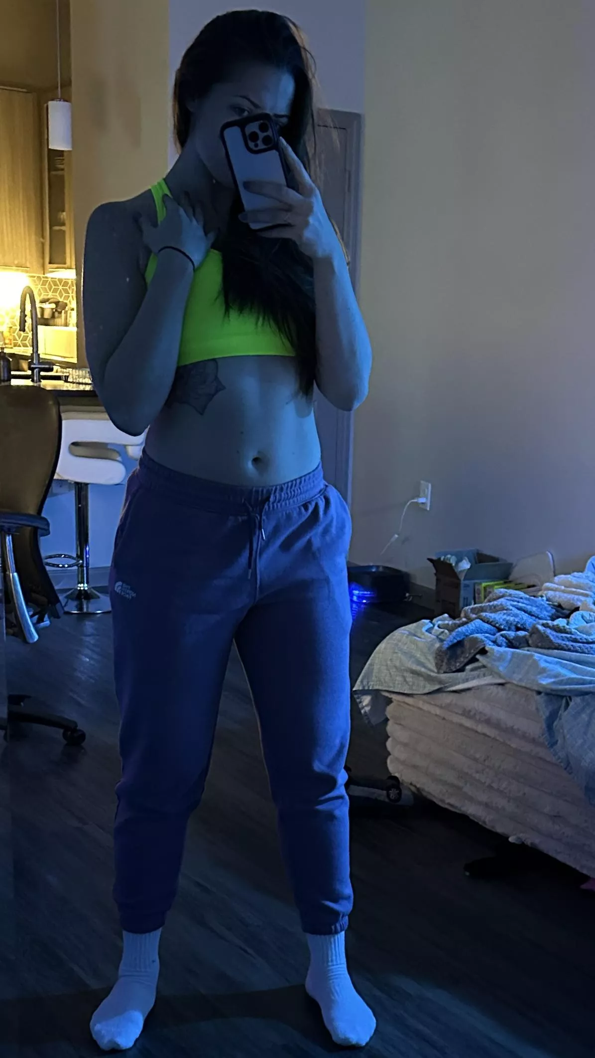 it can stay on or you can take it off when you get here :)