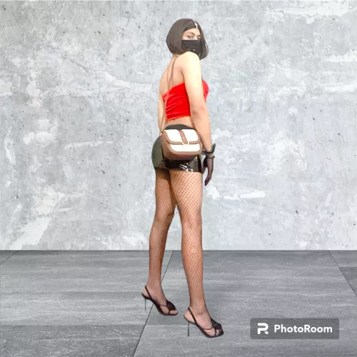 “Love this whole outfit but confused about when should i wear this? Does this look good for shopping ?”