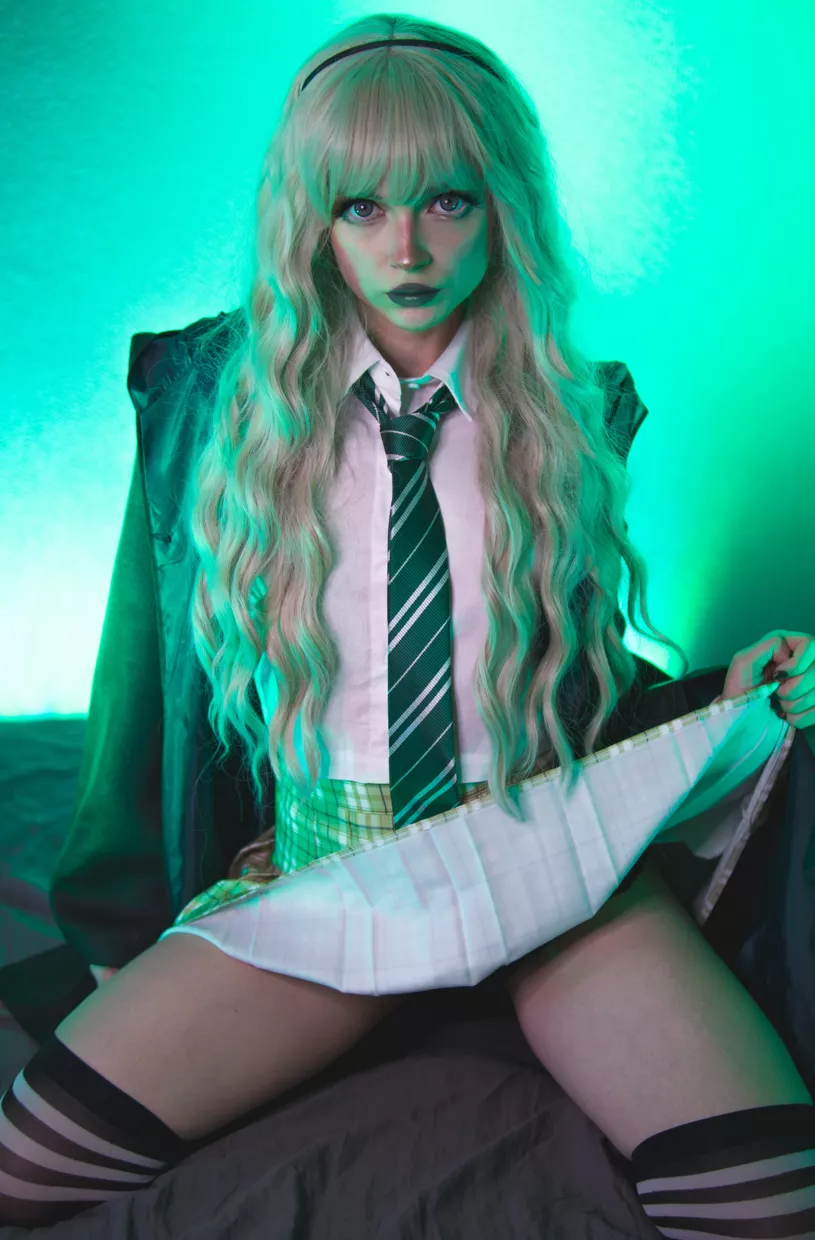 Panties are not included in the Slytherin uniform, do you want to check