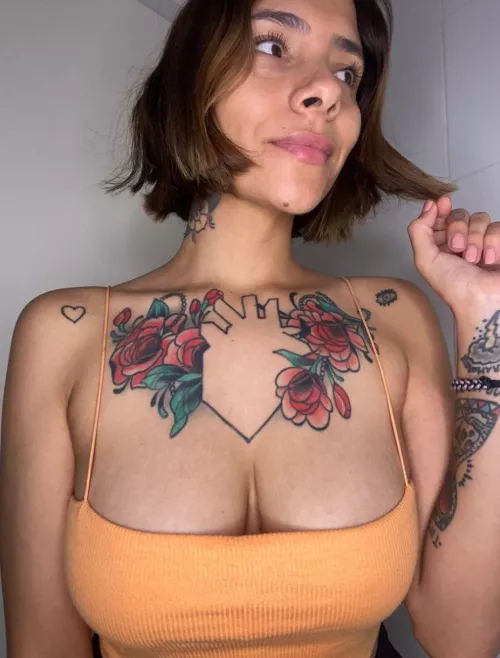 Perfect tattooed pillows for a better sleep