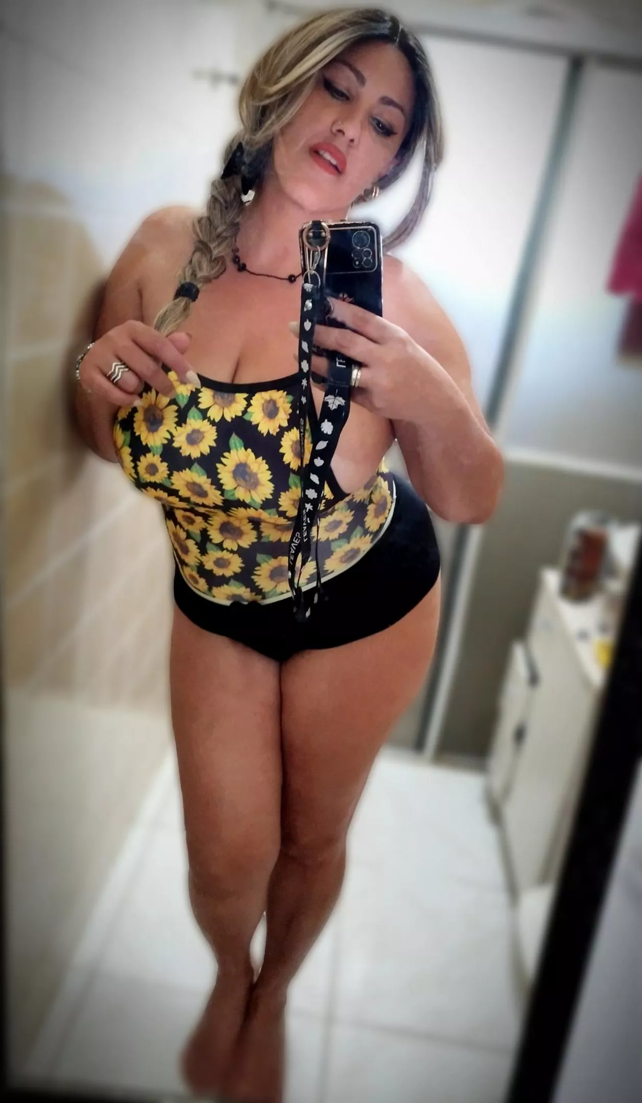 Seems these yellow flowers need to be watered