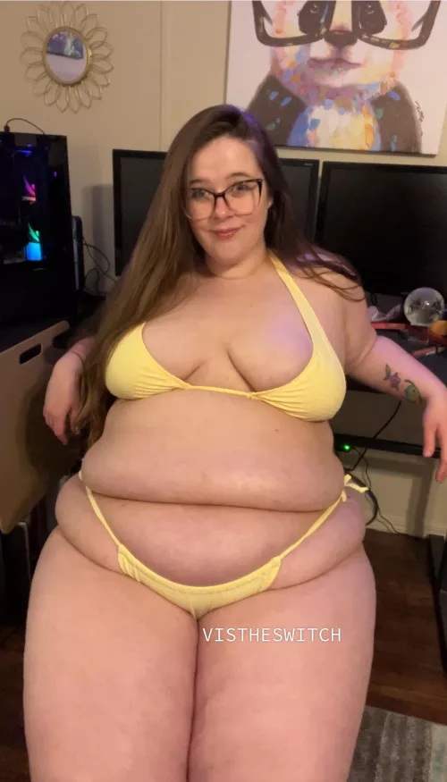 This bikini is 3 sizes too small. Smash or pass?  