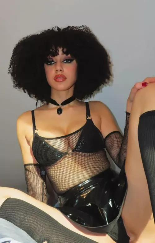 your captured siren is here