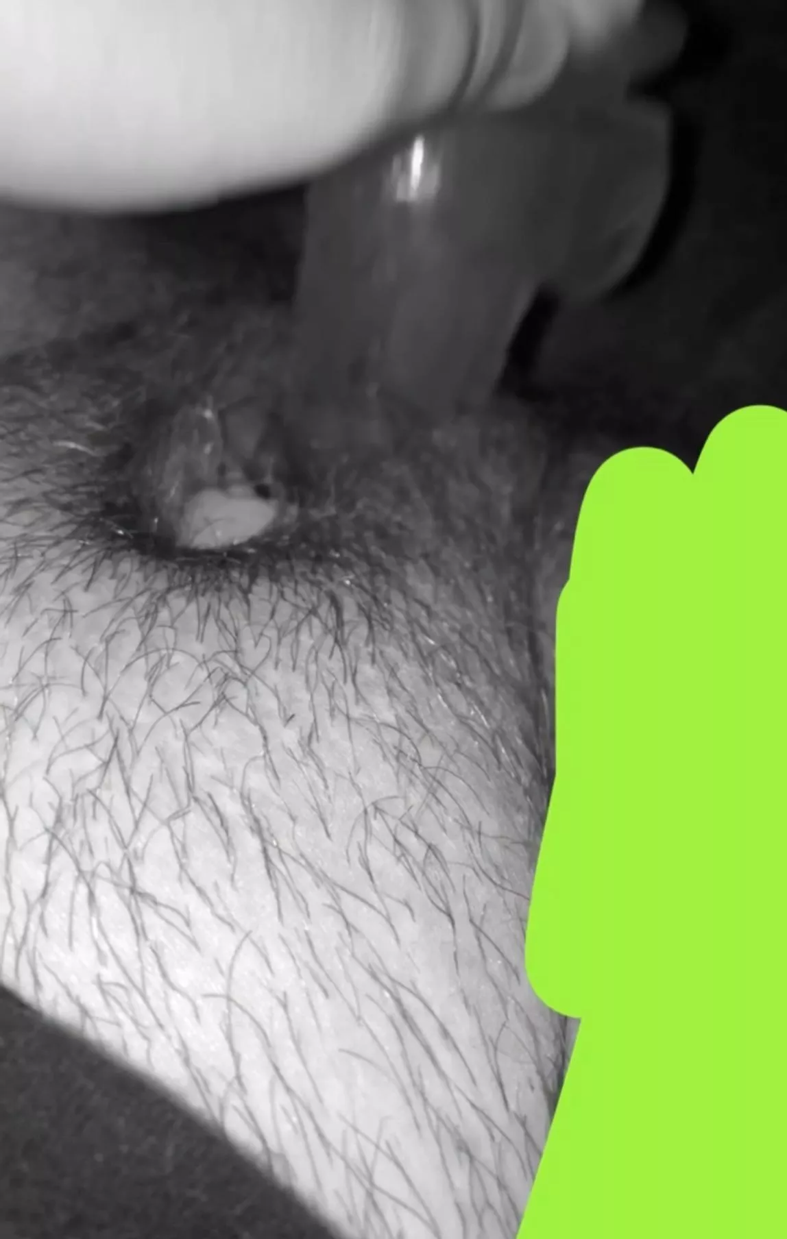 Zephyr fucking her hairy cunt