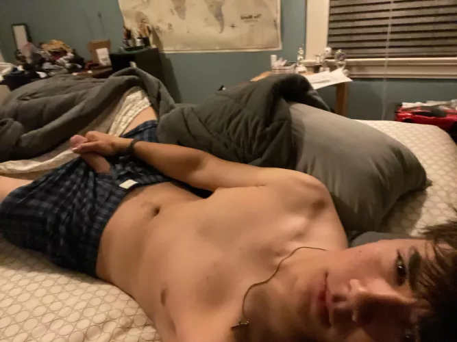 18 years old and just got dumped. make me feel better?🥲