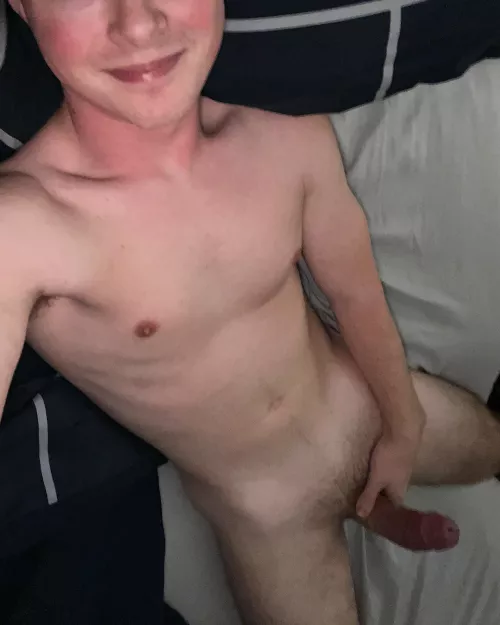 24 Texas, drinking and horny tonight. 