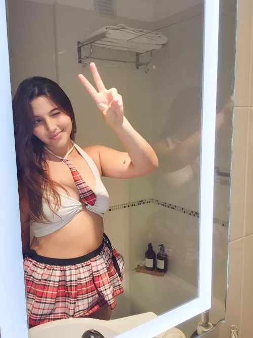 Bathroom selfies are my fav👌