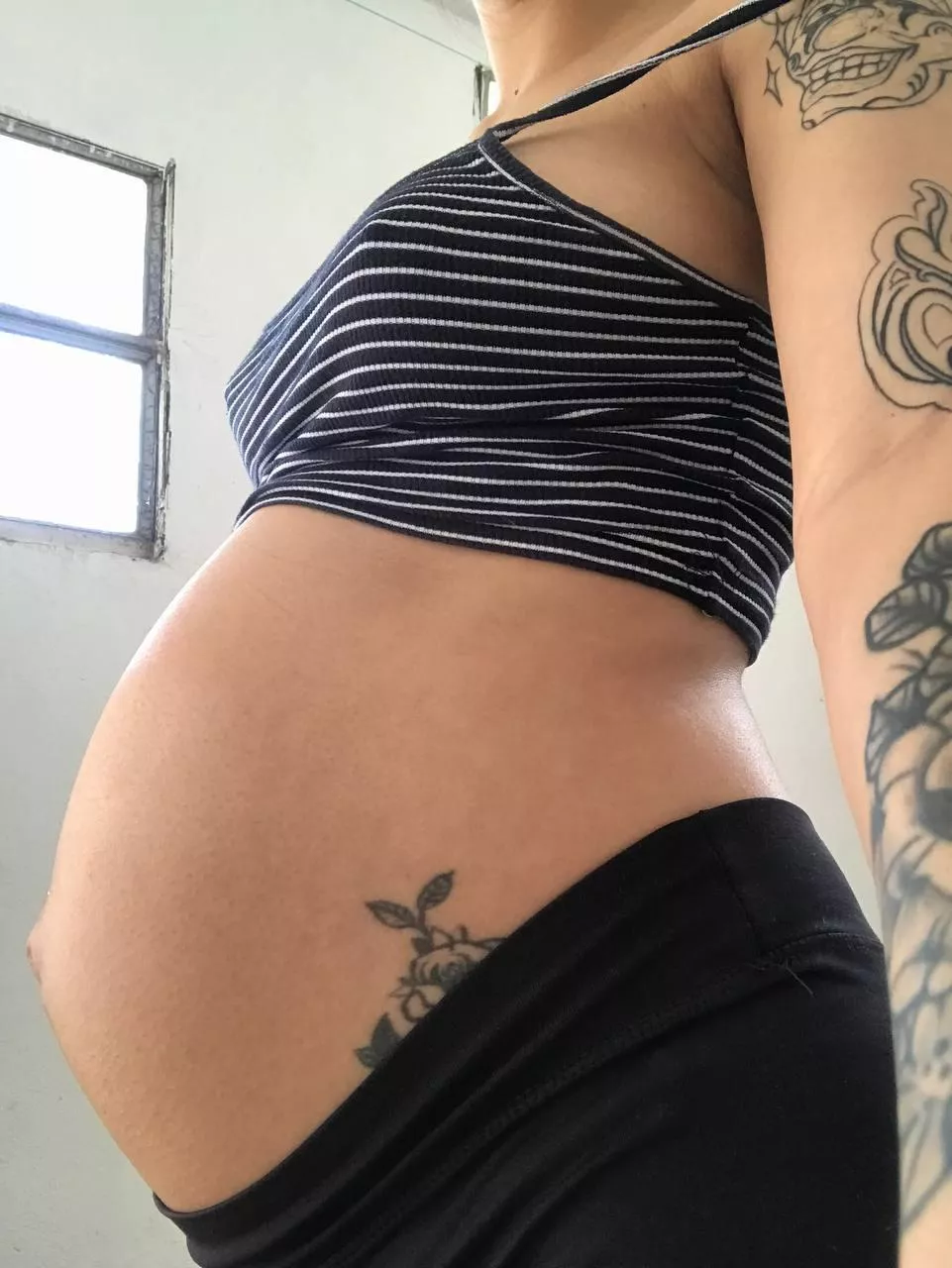 Big belly or big tits preggo?