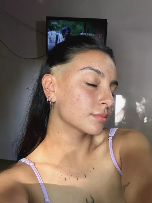  Can I be your sex slave tonight 