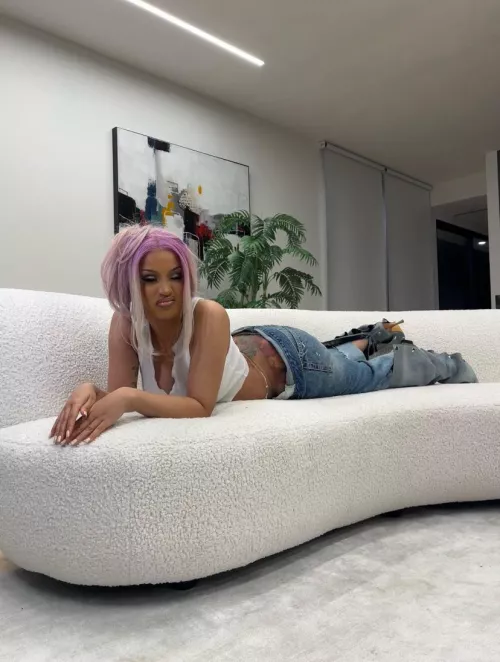 Cardi B smells a hater via twitter