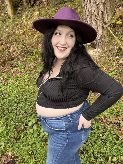 Come join me in the woods 😘😏🌲